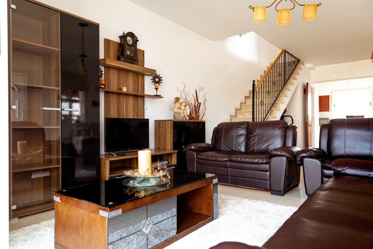 فيلا Nikoleta House Emba المظهر الخارجي الصورة